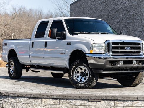 Used 2003 Ford F350 XL image 2