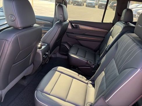 New 2026 Buick Enclave Avenir image 11