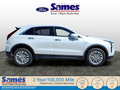Used 2024 Cadillac XT4 Luxury w/ Cold Weather Package image 5