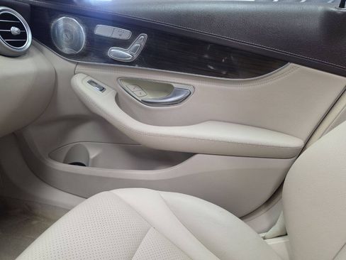 Used 2015 Mercedes-Benz C 300 4MATIC Sedan image 27