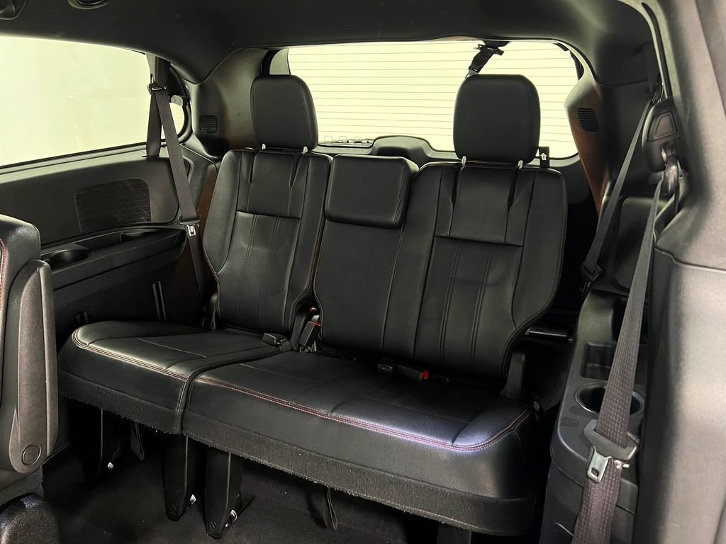 Used 2016 Dodge Grand Caravan R/T FWD image 31
