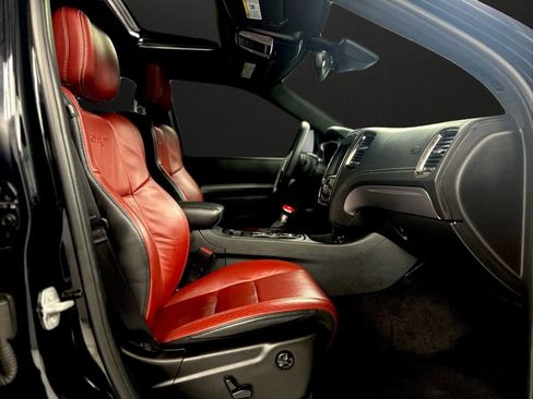 Used 2018 Dodge Durango SRT w/ SRT Interior Appearance Group image 19