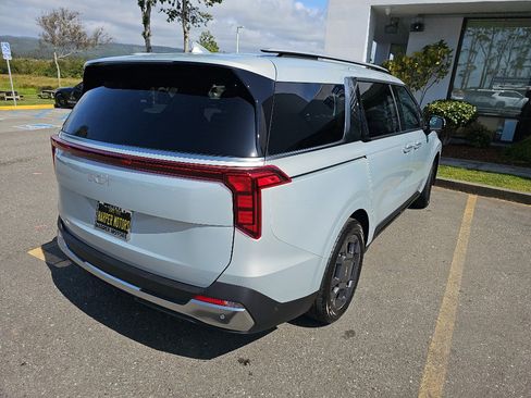 New 2026 Kia Carnival SX image 9