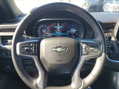 Used 2023 Chevrolet Tahoe Z71 w/ Luxury Package AWD/4WD image 23