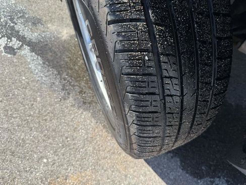 Used 2008 Saturn Vue XE image 9