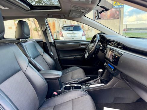 Used 2016 Toyota Corolla S w/ Driver Convenience Package image 21