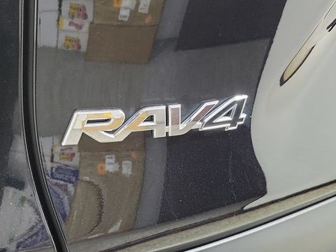 Used 2025 Toyota RAV4 XLE Premium w/ Weather Package AWD/4WD image 9