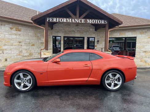 Used 2011 Chevrolet Camaro SS w/ RS Package image 2