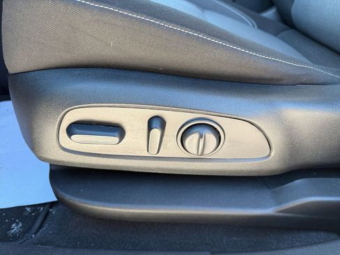 Used 2023 Chevrolet Blazer LT w/ Convenience Package image 13