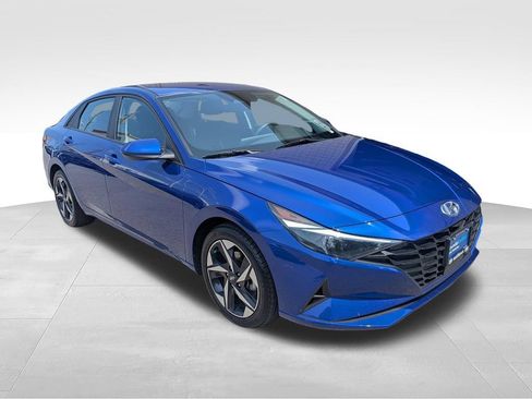 Certified 2023 Hyundai Elantra SEL w/ Convenience Package FWD image 10