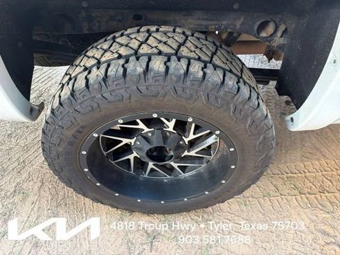 Used 2014 Chevrolet Silverado 1500 LTZ Z71 AWD/4WD image 10