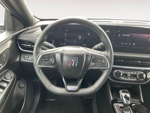 Used 2024 Buick Envista Sport Touring w/ Convenience I Package image 13