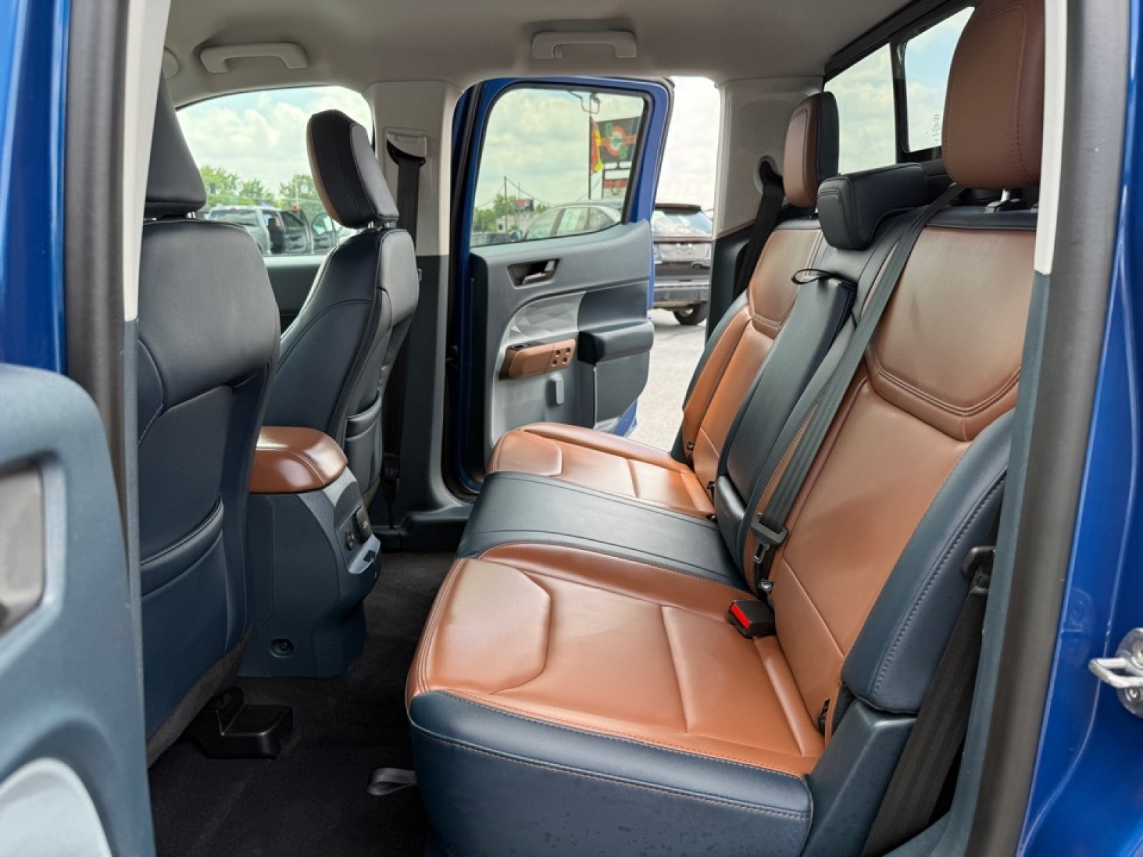 Used 2024 Ford Maverick Lariat FWD image 30