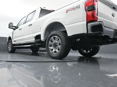 New 2026 Ford F250 Lariat w/ Chrome Package image 28