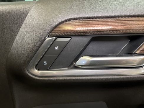 Used 2025 Chevrolet Silverado 2500 LT w/ Convenience Package image 65