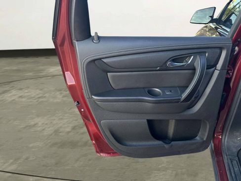 Used 2017 Chevrolet Traverse LT w/ Style and Technology Package AWD/4WD image 12