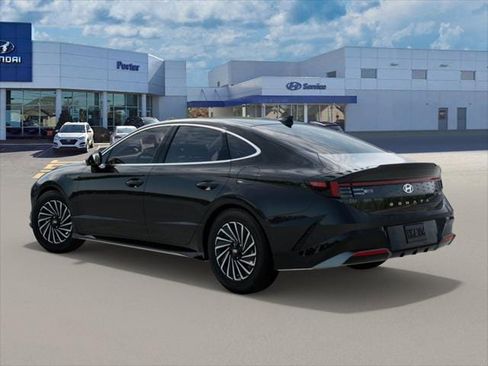 New 2025 Hyundai Sonata Limited image 5
