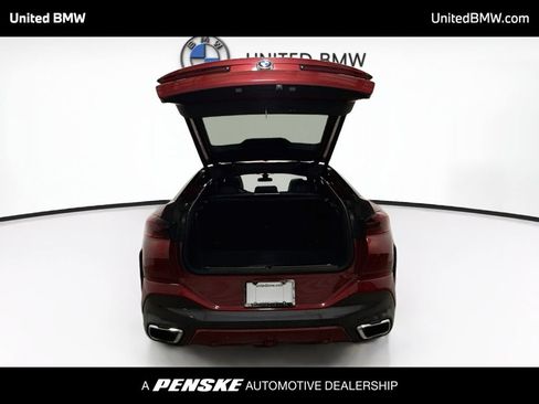 Used 2021 BMW X6 xDrive40i AWD/4WD image 14
