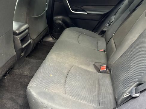 Used 2021 Toyota RAV4 LE FWD image 33