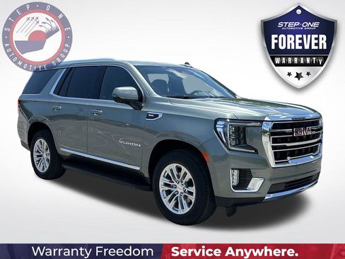 Used 2023 GMC Yukon SLT w/ SLT Luxury Package RWD image 9