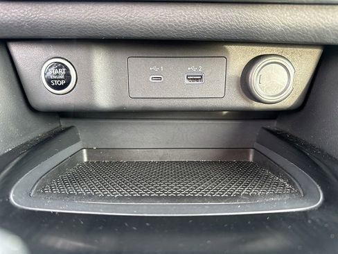 Used 2023 Nissan Rogue SV image 22