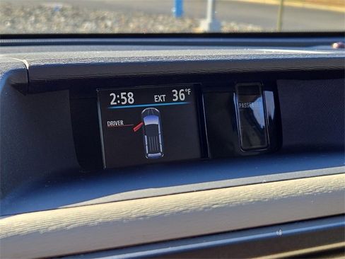 Used 2014 Toyota Sienna Limited image 25