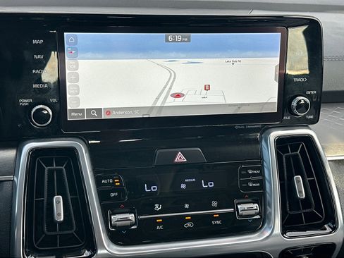 Used 2022 Kia Sorento SX FWD image 13