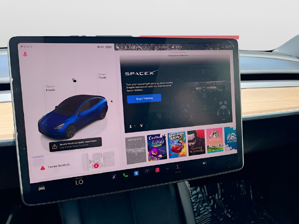 Used 2025 Tesla Model Y Long Range RWD image 34