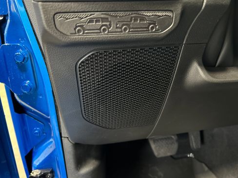 New 2026 Jeep Gladiator Sport AWD/4WD image 28