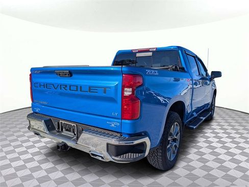 Used 2025 Chevrolet Silverado 1500 LT image 4