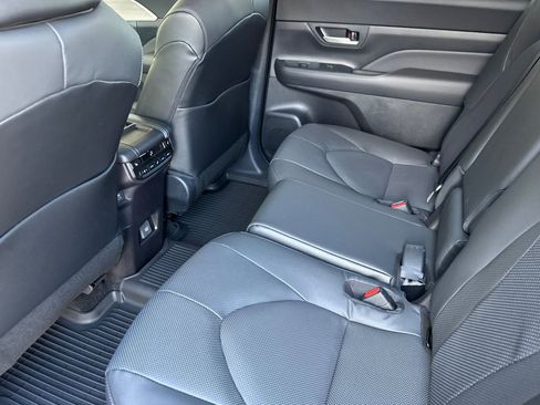 New 2026 Toyota Grand Highlander Limited image 11