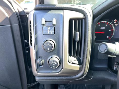 Used 2015 GMC Sierra 2500 Denali w/ Duramax Plus Package image 16