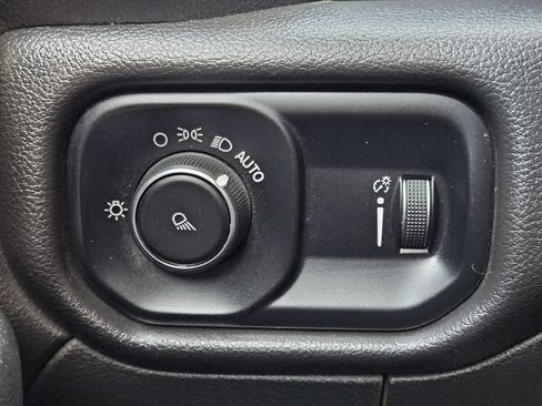 Used 2024 RAM 3500 Tradesman w/ Chrome Appearance Group image 21