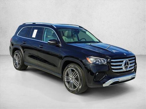 Certified 2024 Mercedes-Benz GLS 450 4MATIC image 3
