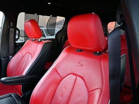 Used 2020 Chrysler Pacifica Limited w/ Quick Oder Package 2EV RED-S image 21