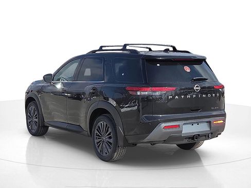 New 2026 Nissan Pathfinder SL image 4