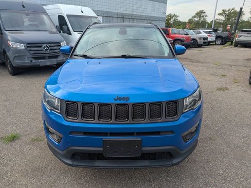 Used 2019 Jeep Compass Latitude AWD/4WD image 2