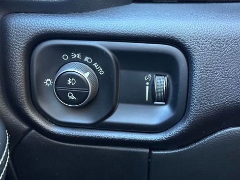 Used 2024 RAM 2500 Big Horn w/ Bed Utility Group image 20