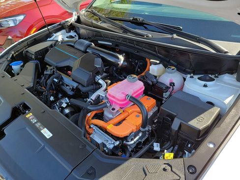 Certified 2024 Hyundai Tucson SEL AWD/4WD image 40