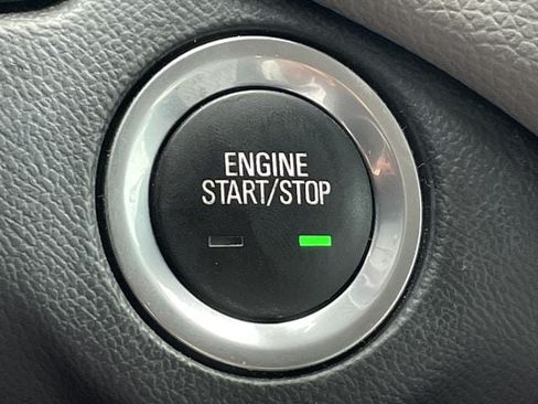 Used 2022 Chevrolet Equinox LT FWD image 22