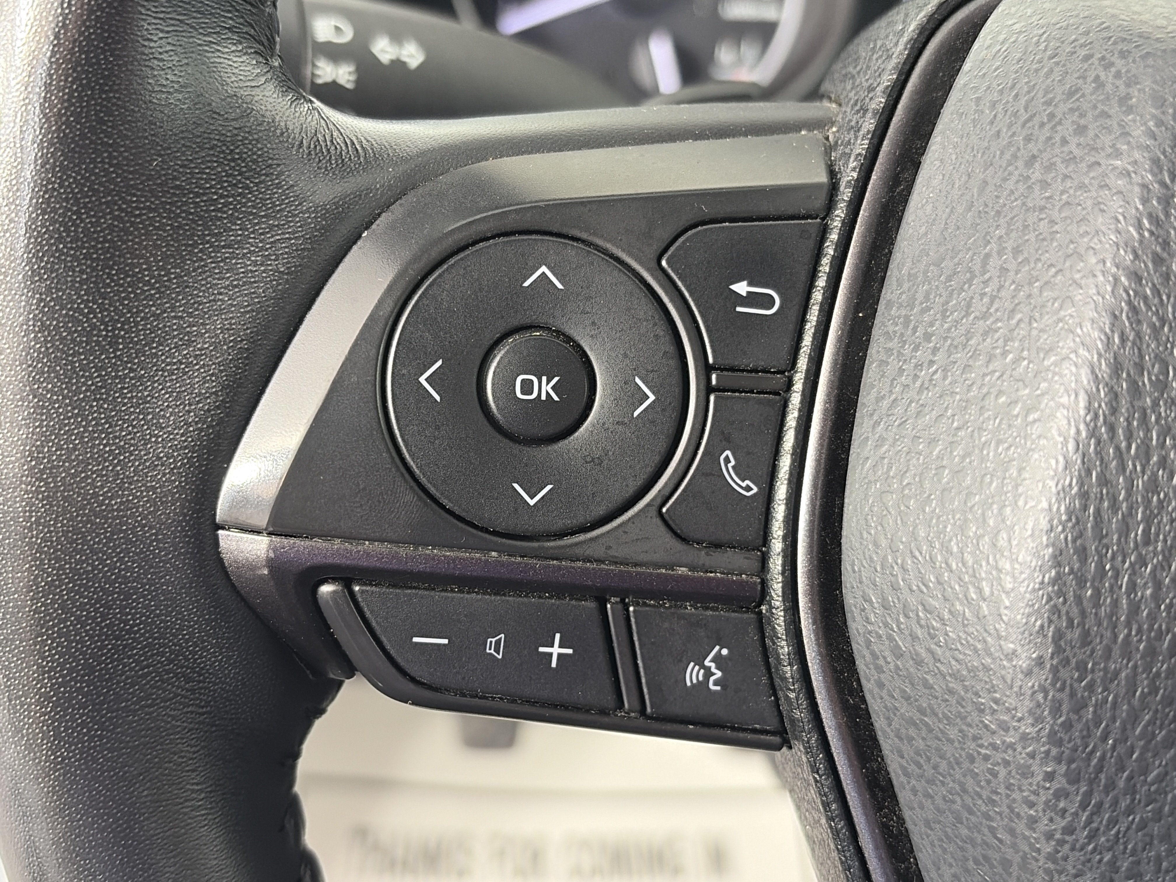 Used 2024 Toyota Camry SE FWD image 29