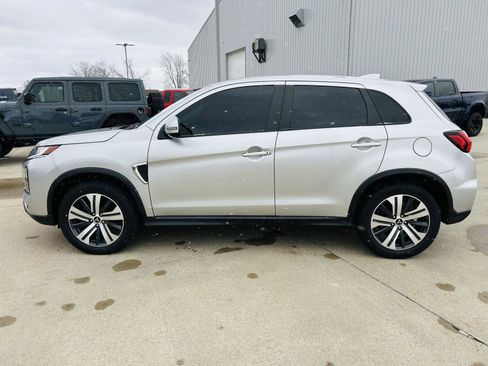 Used 2023 Mitsubishi Outlander Sport SE image 30
