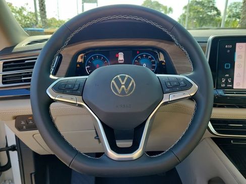 New 2026 Volkswagen Atlas SE FWD image 21