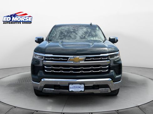 Certified 2025 Chevrolet Silverado 1500 LTZ w/ LTZ Premium Package AWD/4WD image 8