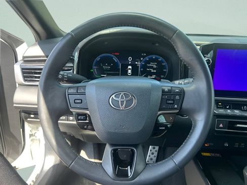Used 2025 Toyota Camry XSE AWD/4WD image 21