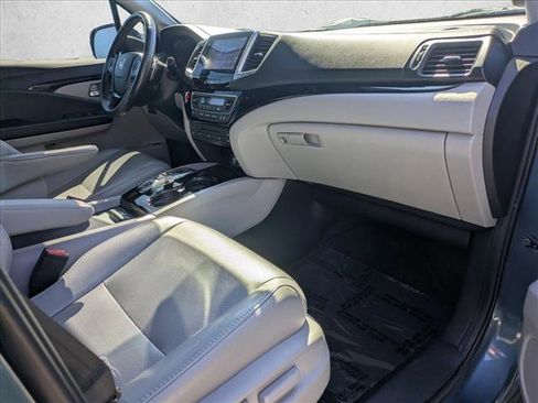Used 2018 Honda Pilot Elite image 23