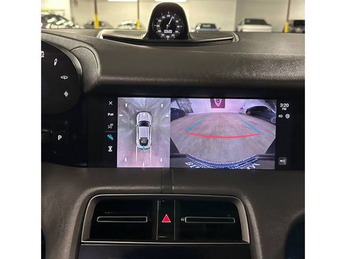 Used 2025 Porsche Taycan image 33