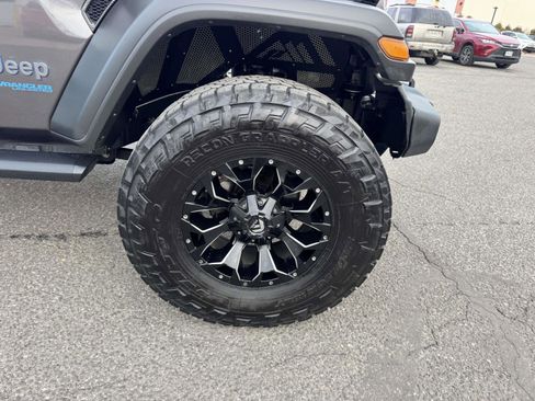 Used 2020 Jeep Wrangler Unlimited Sport image 9