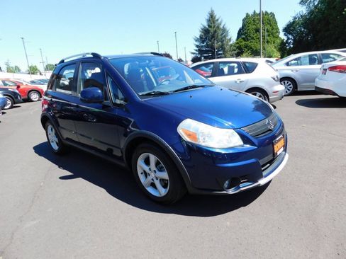 Used 2008 Suzuki SX4 AWD Hatchback w/ Touring Pkg image 1