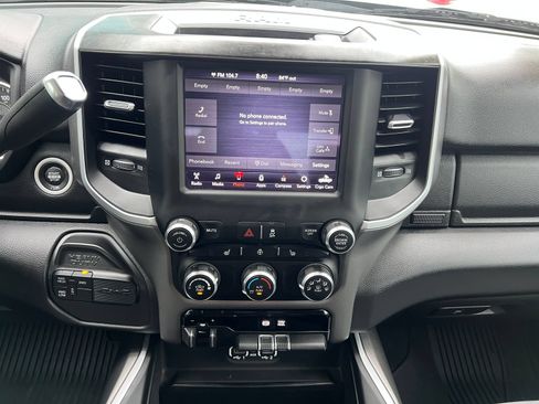 Used 2020 RAM 3500 Big Horn w/ Level 1 Equipment Group AWD/4WD image 25
